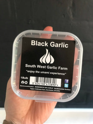 
                  
                    Load image into Gallery viewer, Black garlic bulb
                  
                